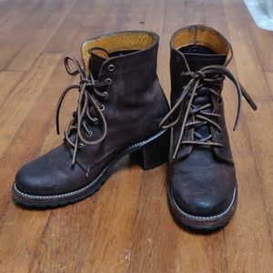 Frye. Sabrina 6G lace-up boot.